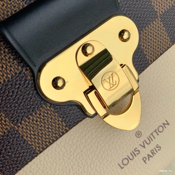 LOUIS VAVIN VUITTON PM 0718